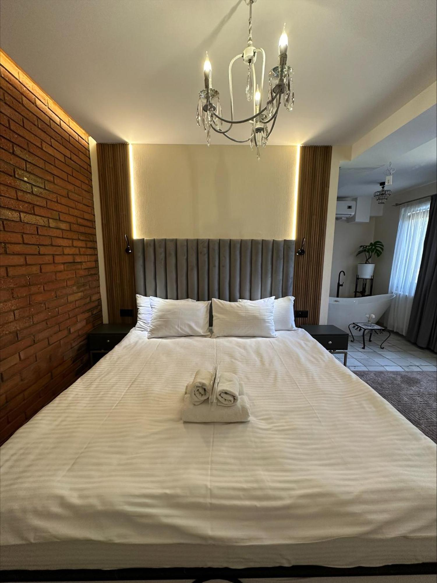Wine Hills Hotel Tbiliszi Kültér fotó