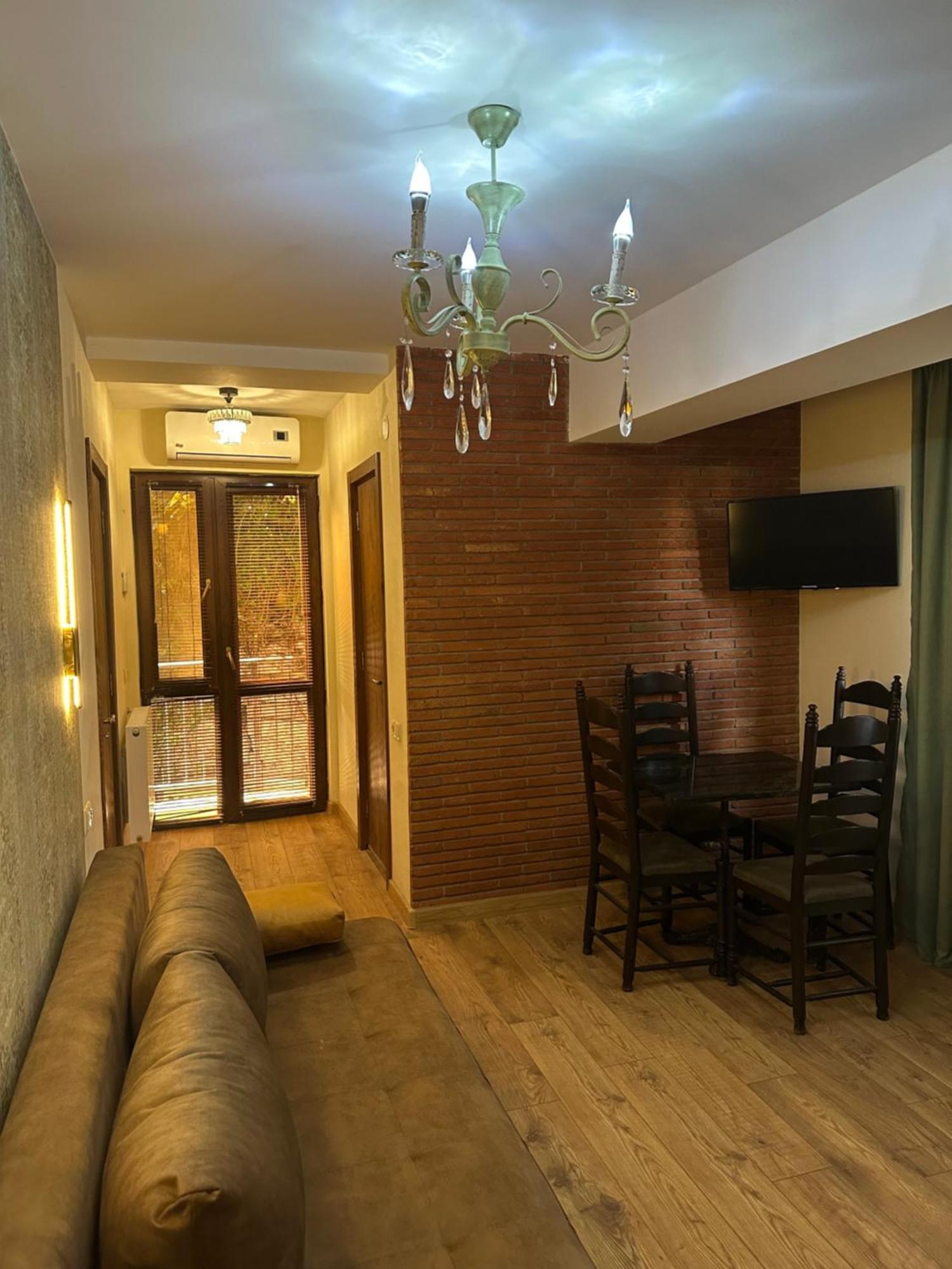 Wine Hills Hotel Tbiliszi Kültér fotó